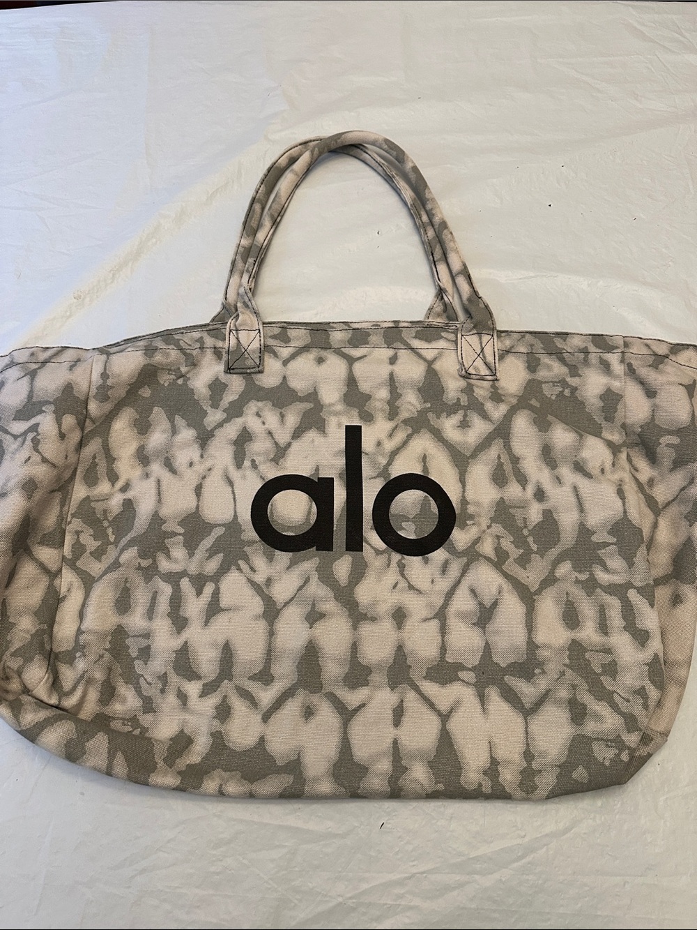 NWT Alo Yoga Grey Tiedye Shopper Tote
